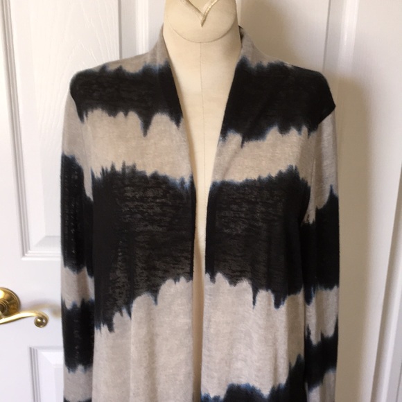 Rebecca Elliot Size M long cardigan. - Picture 2 of 8